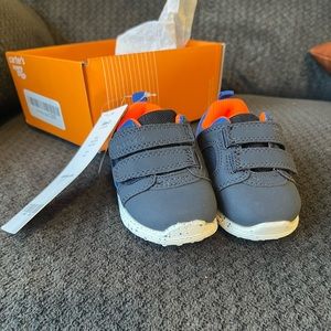 NWT Carters infant shoes